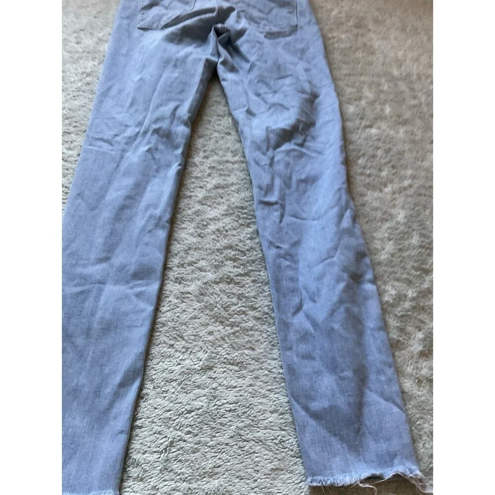 Levis 720 High Rise Super Skinny . Faded. Distressed. The Perfect Jean. So 26
